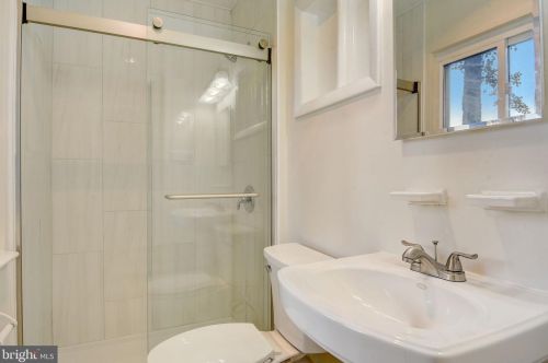 1606 Northcrest Dr, Silver Spring MD 20904-1456 exterior