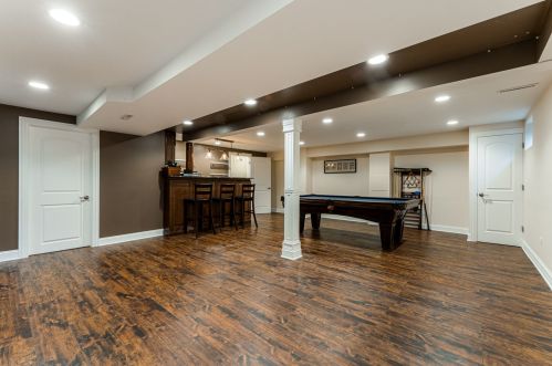 1502 Frank Ave, Bannockburn IL  60015-3523 exterior