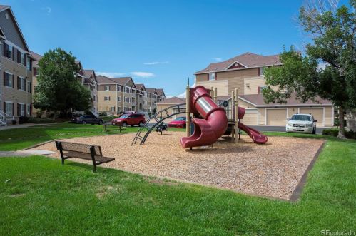 15700 Jamison Dr, Englewood CO 80112-4686 exterior