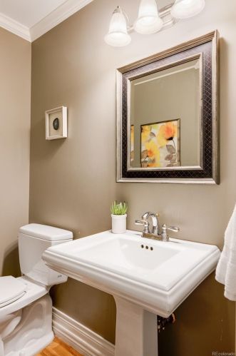 995 Kendall St, Denver CO  80214-2314 exterior