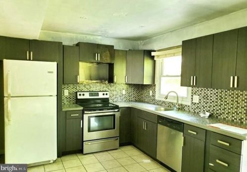 37 Holstone Ln, Willingboro, NJ 08046-1817