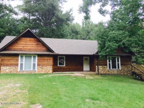 1905 22nd Avenue Hts, Meridian, MS 39301-6814