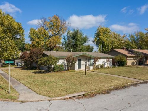 9407 38th Pl, Tulsa, OK 74145-3516