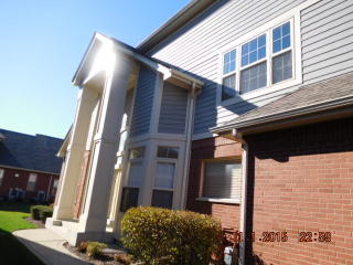 4422 Lainie Cir, Glenview, IL 60026-1226