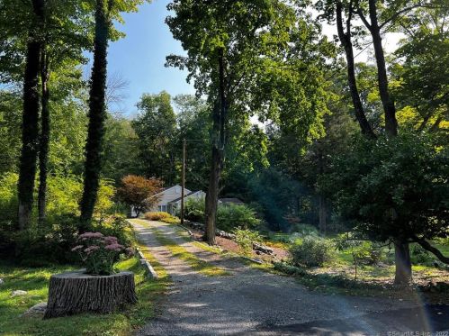 48 Freshwater Ln, Wilton CT  06897-4613 exterior