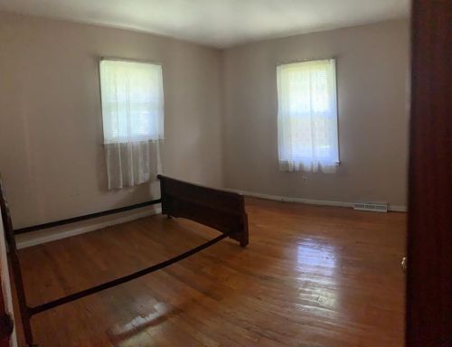 1039 Pine St, Conyers GA  30012-4578 exterior