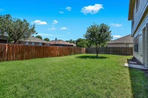 10520 Winding Passage Way, Fort Worth TX  76131-3988 exterior