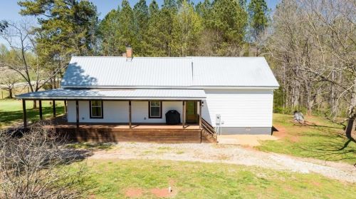 2445 Lyle Field Rd, Jefferson GA  30549-1943 exterior