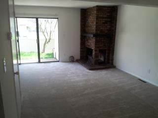 25 Colony West Dr, Champaign IL  61820-7501 exterior