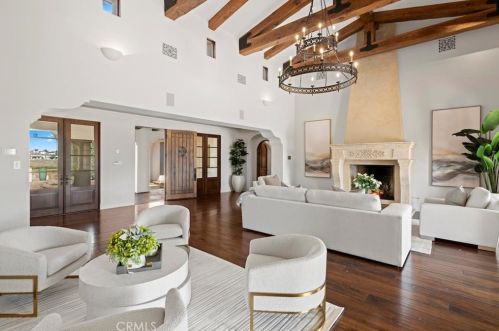 22 Black Falcon, Irvine CA  92603-0420 exterior