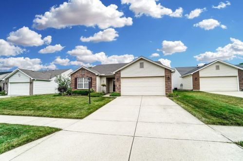 50 Brookwood Ct, Springboro, OH 45066-8155