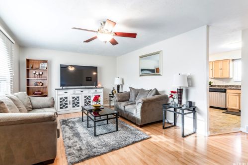 10540 Silver Mountain Dr, Sandy, UT 84094-4451