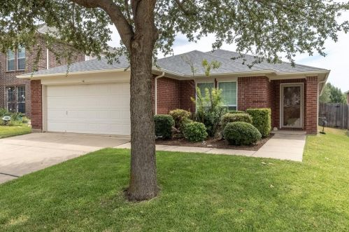 6708 Friendsway Dr, Fort Worth TX  76137-7542 exterior