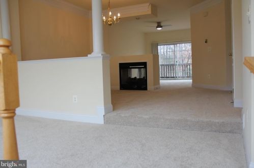 2078 Capstone Cir, Herndon, VA 20170-5907