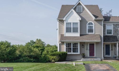 301 Countryside Ct, Collegeville, PA 19426-1743