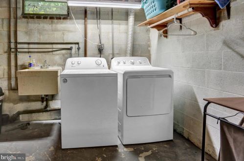 948 Walnut St, Hanover PA 17331-1523 exterior