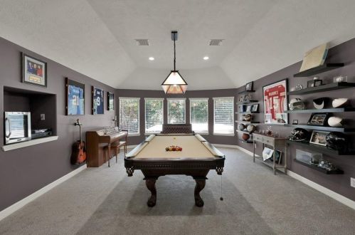 9010 Willow Spg Ln, Conroe TX  77302-3496 exterior