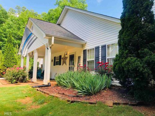30 Madison Ct, Porterdale, GA 30016-9017