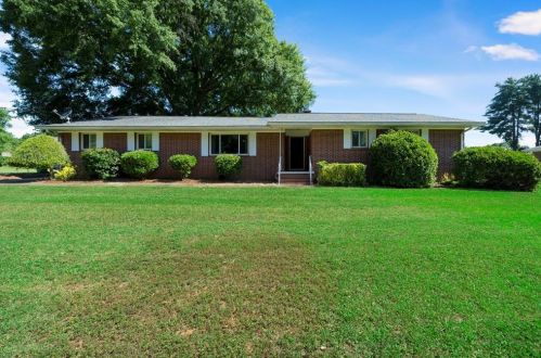 2504 Morningside Dr, Austell, GA 30106-3510