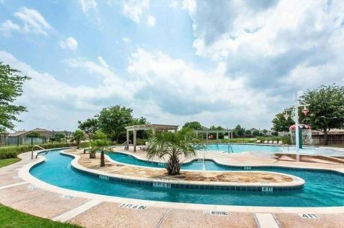 9025 Navigation Dr, Fort Worth, TX 76179-7209