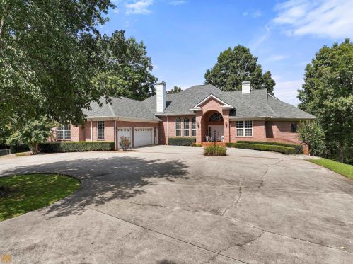 142 Gold Flume Way, Cleveland, GA 30528-7321