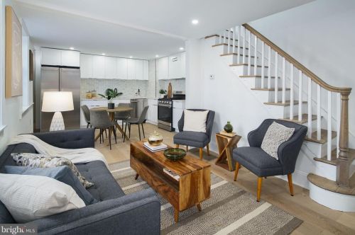 758 Front St, Philadelphia PA 19147-3523 exterior