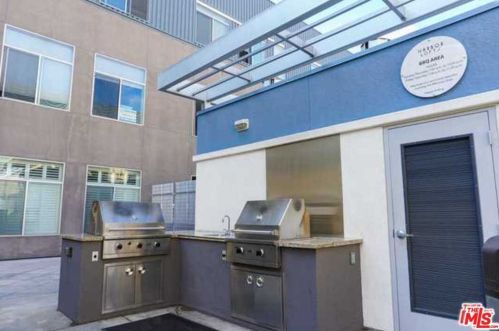 114 Harbor Blvd, Anaheim CA 92801-2421 exterior