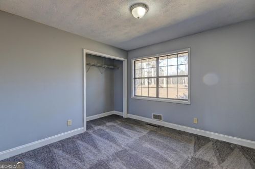 6495 Old Macon Hwy, Rex GA 30273-1852 exterior