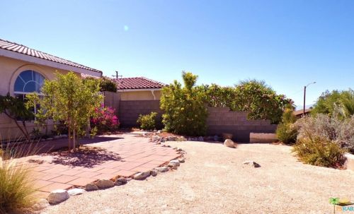 9282 El Mirador Blvd, Desert Hot Springs, CA 92240-1715