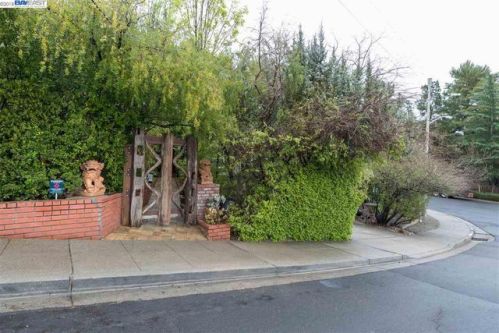 541 Saint George Ct, Livermore, CA 94551-1738