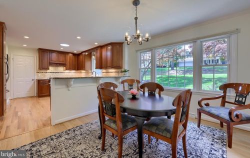 2033 Crescent Rd, York PA  17403-4760 exterior