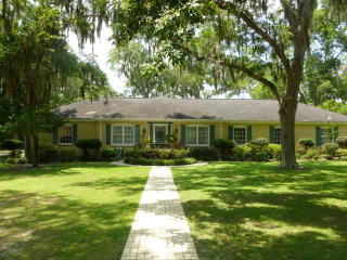 926 Jenkins St, Blackshear, GA 31516-2712