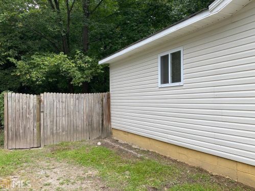 5779 Hillside Ave, Atlanta GA  30340-4325 exterior