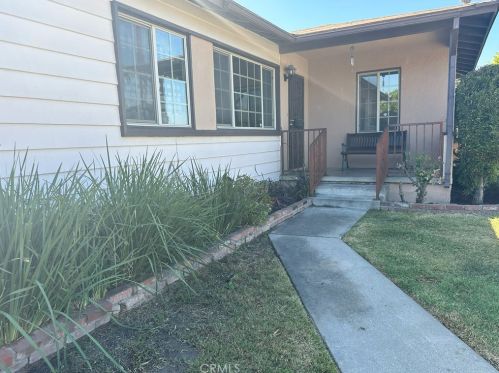8443 Dalebury Dr, Pico Rivera, CA 90660-3404