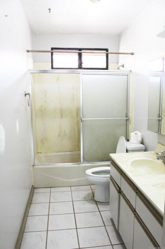 2003 Eluwene St, Honolulu HI  96819-4032 exterior