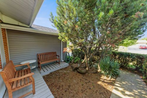 1478 Armstrong Ct, Elk Grove Vlg, IL 60007-3156