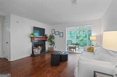 603 Country Park Dr, Smyrna GA  30080-8220 exterior