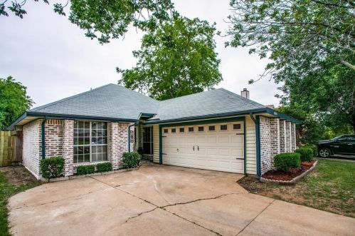 4820 Thistledown Dr, Fort Worth, TX 76137-2342