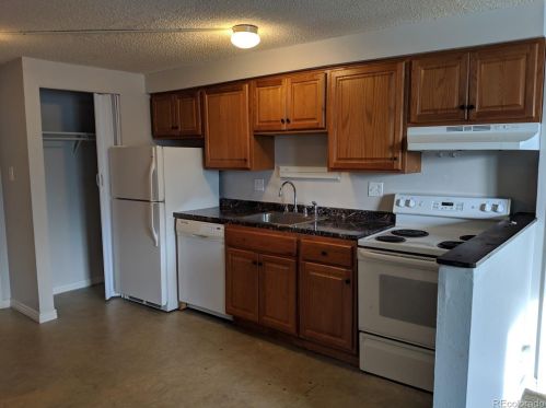 8822 Florida Ave, Denver CO 80232-6541 exterior