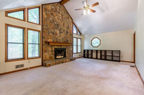 2846 Forest Chase Dr, Marietta, GA 30066-1458