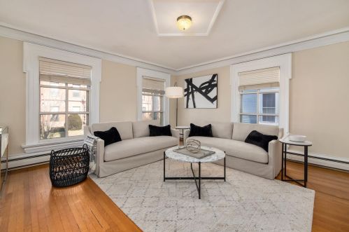 414 State St, Portsmouth, NH 03801-4053