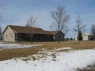 1085 Klor Rd, Buffalo Hart, IL 62515-7202