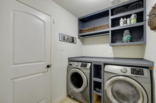 1265 Twin Estates Dr, Uhland TX 78640 exterior