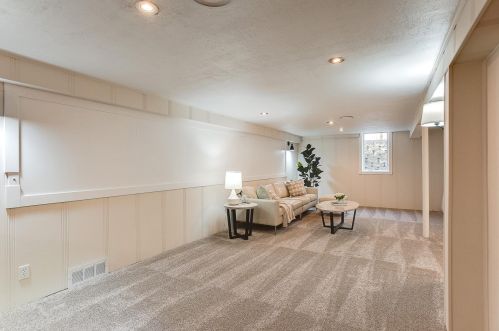 2095 Blomquist Ave, Saint Paul MN  55110-4701 exterior