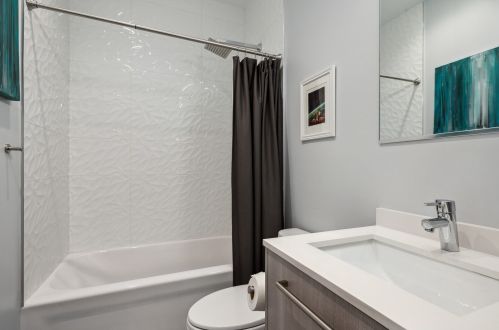 1616 Hamlin Ave, Chicago IL  60647-4608 exterior