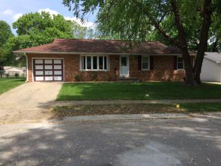 92 Danbury Dr, Springfield, IL 62704-5438