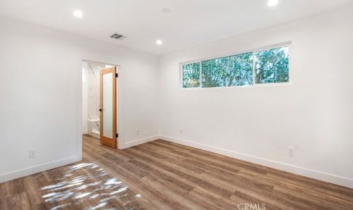 5510 Burnet Ave, Van Nuys CA  91411-3508 exterior