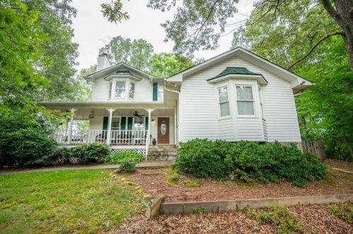 4131 Blackhawk Dr, Gainesville, GA 30506-2253