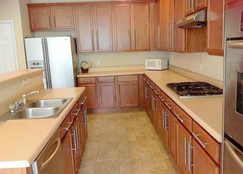 1223 Sparkling Cove Dr, Buford, GA 30518-7220