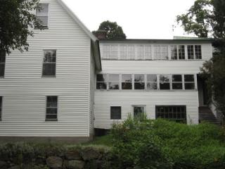 178 Pleasant St, Littleton NH  03561-4906 exterior